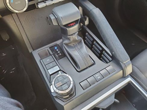 Used 2025 Toyota Tacoma TRD Off-Road image 22