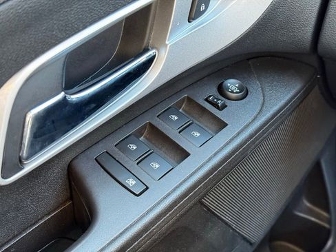 Used 2017 Chevrolet Equinox LT w/ Convenience Package FWD image 30