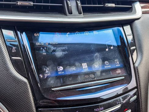 Used 2017 Cadillac XTS Luxury FWD image 10