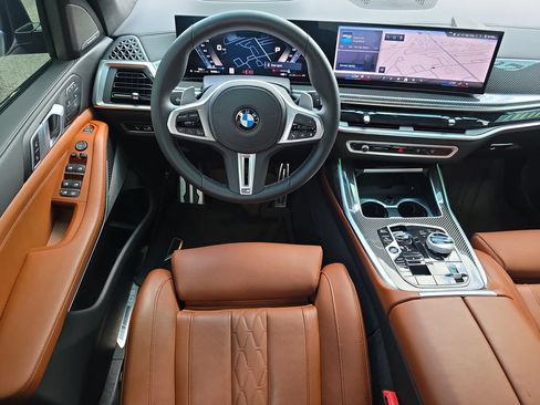 Used 2026 BMW X7 M60i AWD/4WD image 13