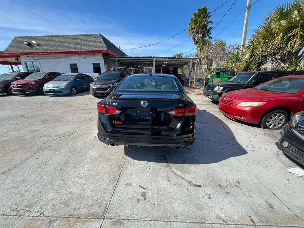 Used 2020 Nissan Altima 2.5 SL FWD image 12