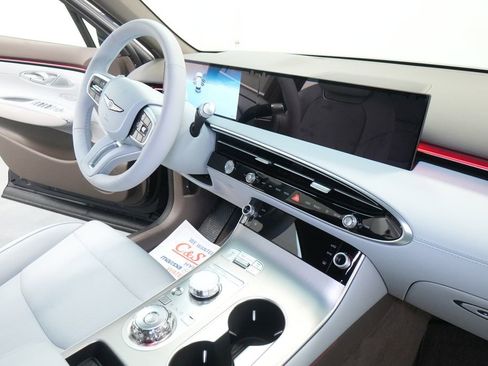 New 2026 Genesis GV70 2.5T Advanced image 32