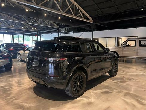 Used 2024 Land Rover Range Rover Evoque S AWD/4WD image 5