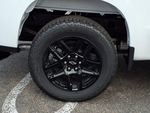 New 2026 Chevrolet Silverado 1500 Custom w/ Turbomax Blackout Package image 7