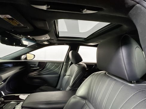 Used 2018 Lexus LS 500 AWD image 22