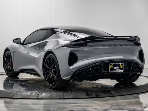 Used 2025 Lotus Emira RWD image 13