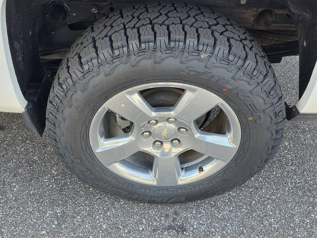 Used 2015 Chevrolet Silverado 1500 LTZ w/ LTZ Plus Package AWD/4WD image 31