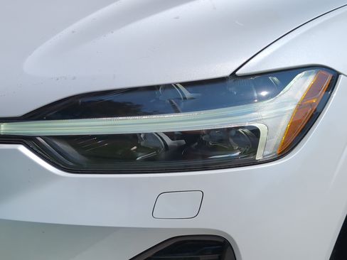 Used 2025 Volvo XC60 T8 Ultra w/ Protection Package Premier AWD/4WD image 6
