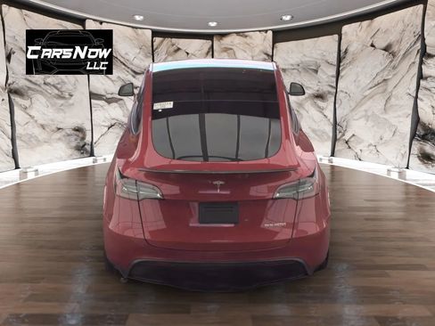 Used 2023 Tesla Model Y Long Range image 3