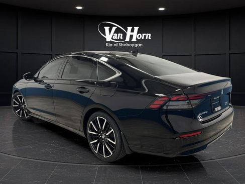 Used 2024 Honda Accord Touring image 8