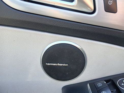 Used 2013 Mercedes-Benz SLK 250 image 15