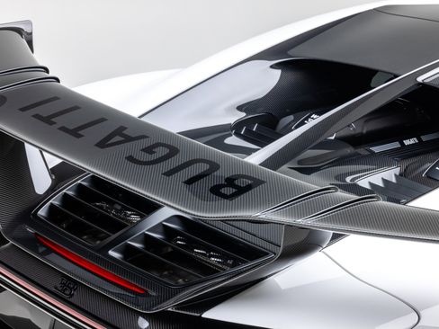 Used 2021 Bugatti Chiron Pur Sport image 87