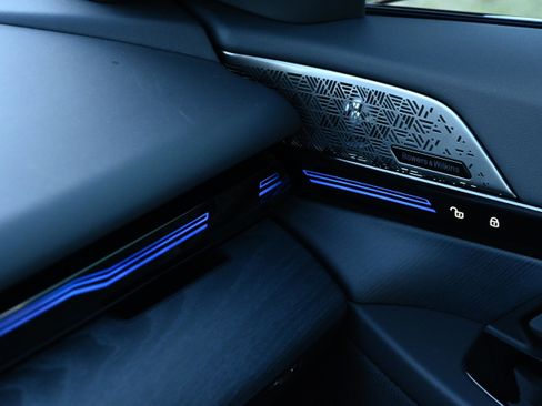 New 2026 BMW 530i xDrive w/ M Sport Package image 27