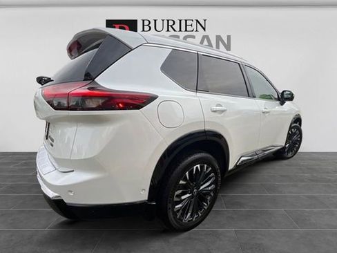 Used 2025 Nissan Rogue Platinum w/ Tech Package AWD/4WD image 7