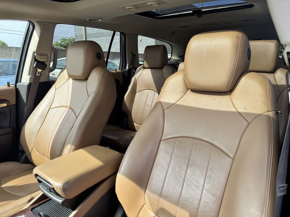 Used 2017 Buick Enclave Premium w/ Experience Buick Package AWD/4WD image 41