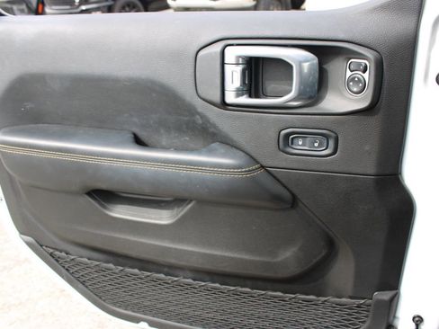 Used 2024 Jeep Wrangler Unlimited Sahara w/ Safety Group image 31