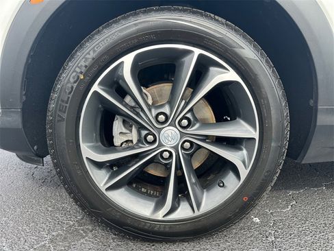 Used 2022 Buick Encore GX Select image 22