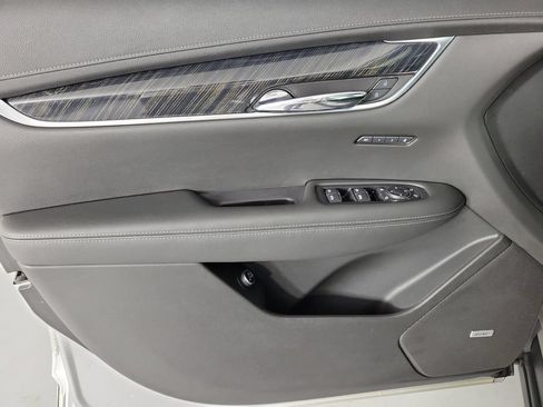 Used 2020 Cadillac XT6 Premium Luxury FWD image 21
