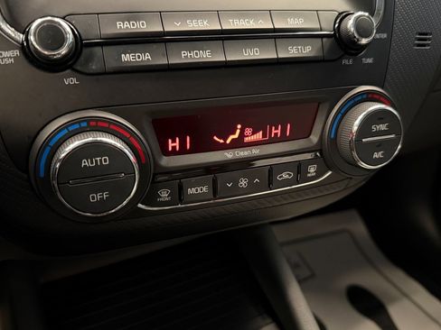 Used 2017 Kia Forte EX w/ EX Premium Plus Package image 14