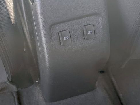 Used 2023 Nissan Kicks SV image 17