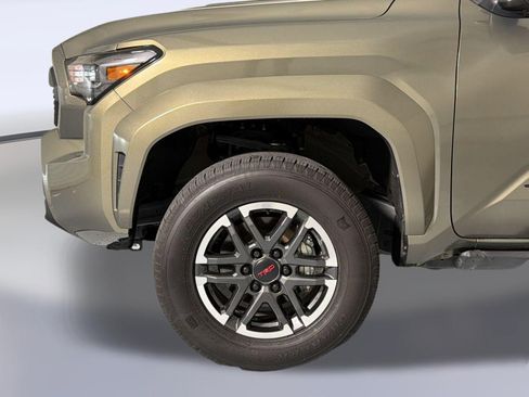 Used 2025 Toyota Tacoma TRD Sport RWD image 12