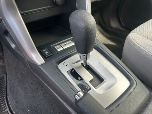 Used 2017 Subaru Forester 2.5i Premium w/ All-Weather Package image 18