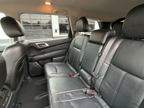 Used 2013 Nissan Pathfinder SL image 36