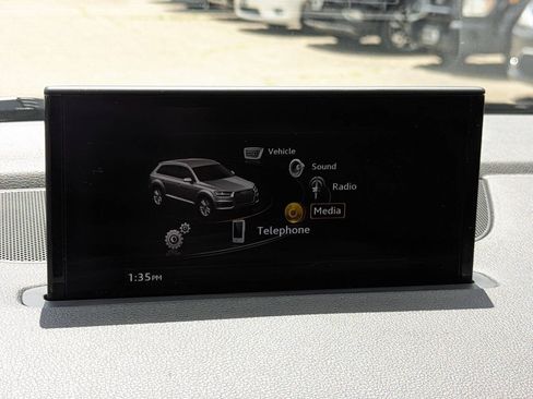 Used 2017 Audi Q7 3.0T Premium AWD/4WD image 20