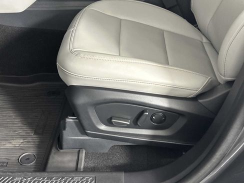 Used 2025 Ford Explorer Active w/ Active Comfort Package AWD/4WD image 9