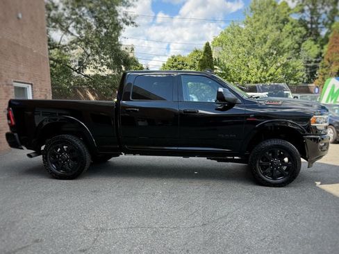 Used 2019 RAM 2500 Laramie w/ Night Edition AWD/4WD image 4