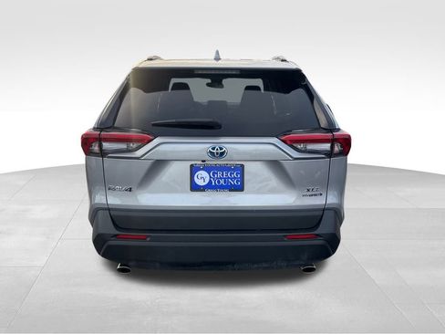 Used 2024 Toyota RAV4 XLE image 4