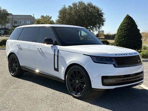 New 2025 Land Rover Range Rover Long Wheelbase SE image 7