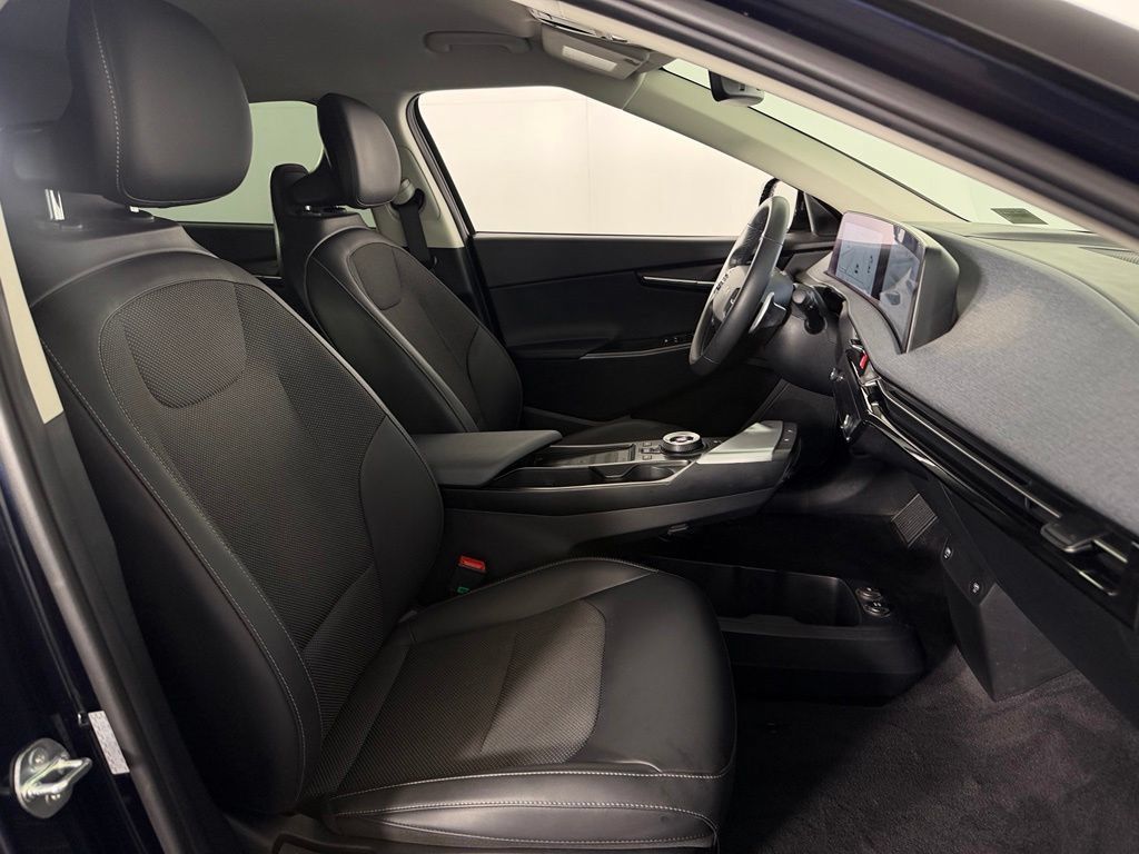 Used 2024 Kia EV6 Light RWD image 30