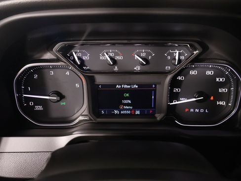 Used 2022 GMC Sierra 2500 AT4 w/ AT4 Preferred Package AWD/4WD image 4