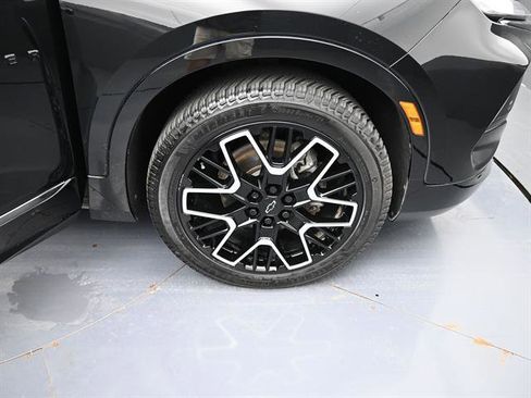 Used 2023 Chevrolet Blazer RS w/ Enhanced Convenience Package FWD image 24
