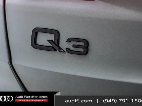 New 2025 Audi Q3 2.0T Premium image 9