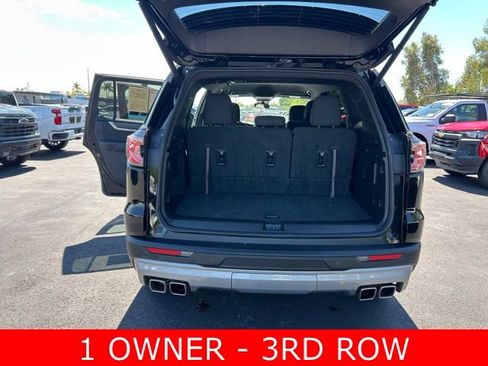 Used 2025 GMC Acadia Elevation image 17