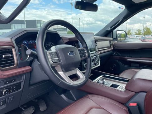 Used 2024 Ford Expedition Max Limited RWD image 10