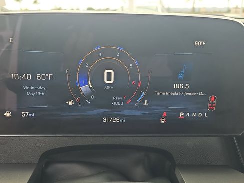 Used 2025 Chevrolet Traverse LT FWD image 20