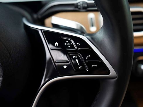 Used 2024 Mercedes-Benz GLE 450 4MATIC w/ Winter Package image 22