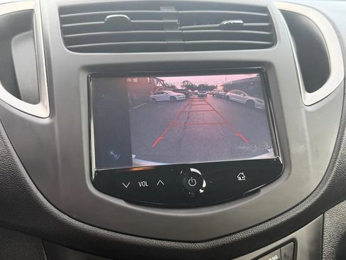 Used 2016 Chevrolet Trax LS FWD image 20