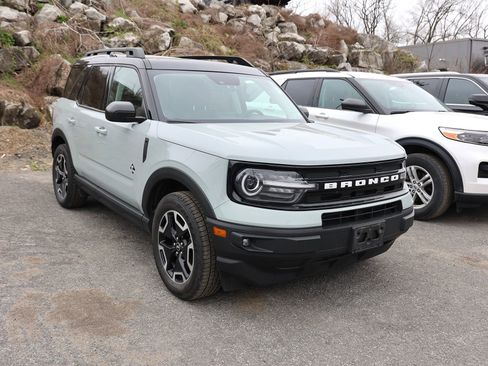 Used 2023 Ford Bronco Sport Outer Banks w/ Tech Package image 1