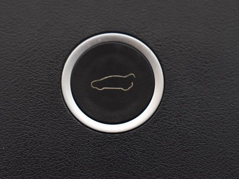 Used 2016 Tesla Model X 75D image 33