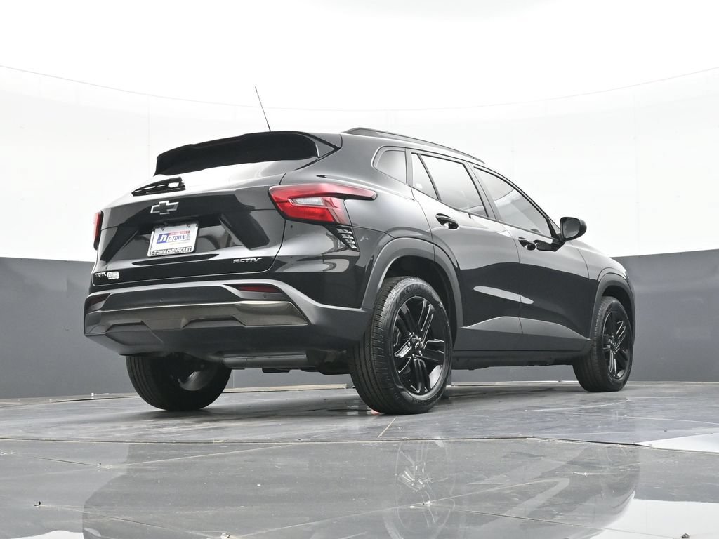 Used 2026 Chevrolet Trax ACTIV w/ Driver Confidence Package FWD image 42