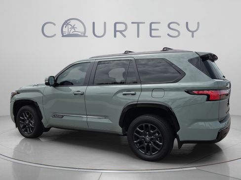 Certified 2025 Toyota Sequoia Platinum AWD/4WD image 3