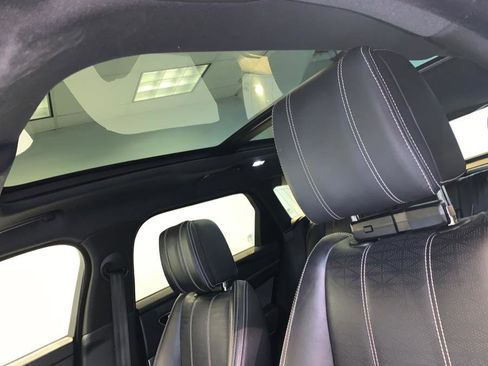 Used 2020 Land Rover Range Rover Velar R-Dynamic HSE image 19