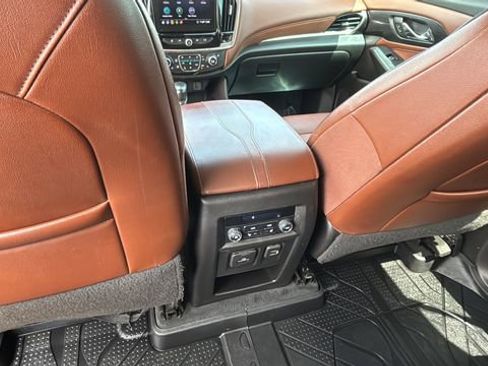 Used 2021 Chevrolet Traverse High Country AWD/4WD image 21