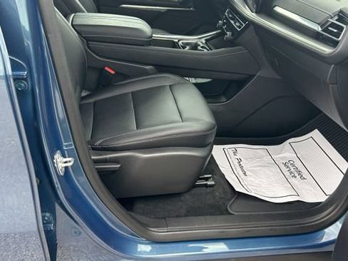 Certified 2025 Chevrolet Traverse LT AWD/4WD image 35