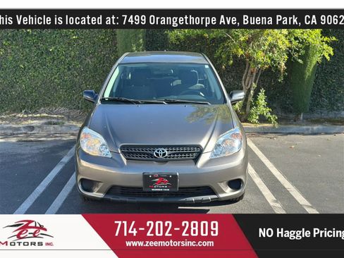 Used 2005 Toyota Matrix XR FWD image 3