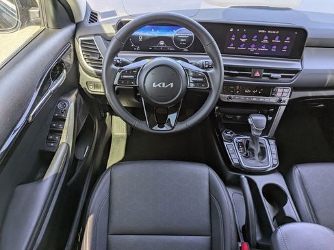 Used 2025 Kia Seltos EX w/ EX Sunroof Package AWD/4WD image 17